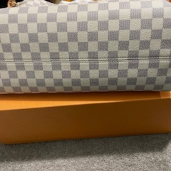 Louis Vuitton Graceful MM - Picture 2 of 11